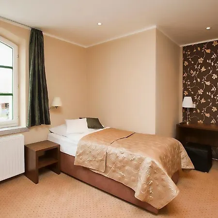 לינה וארוחת בוקר Old House הראדץ נאד מוראביצי