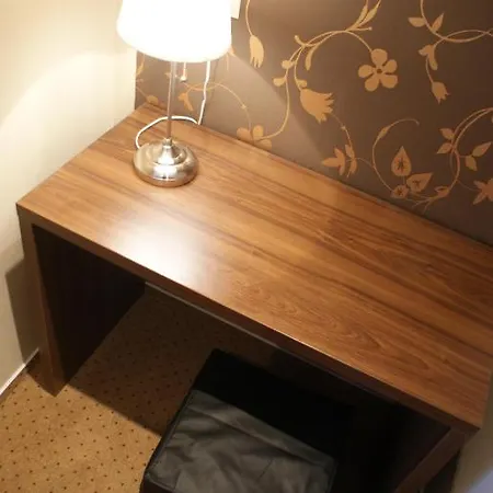 Old House לינה וארוחת בוקר 3*