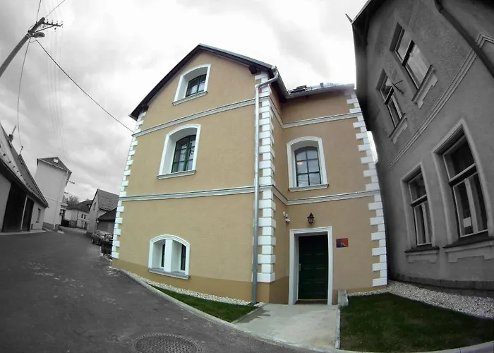 Old House 3* Hradec nad Moravicí